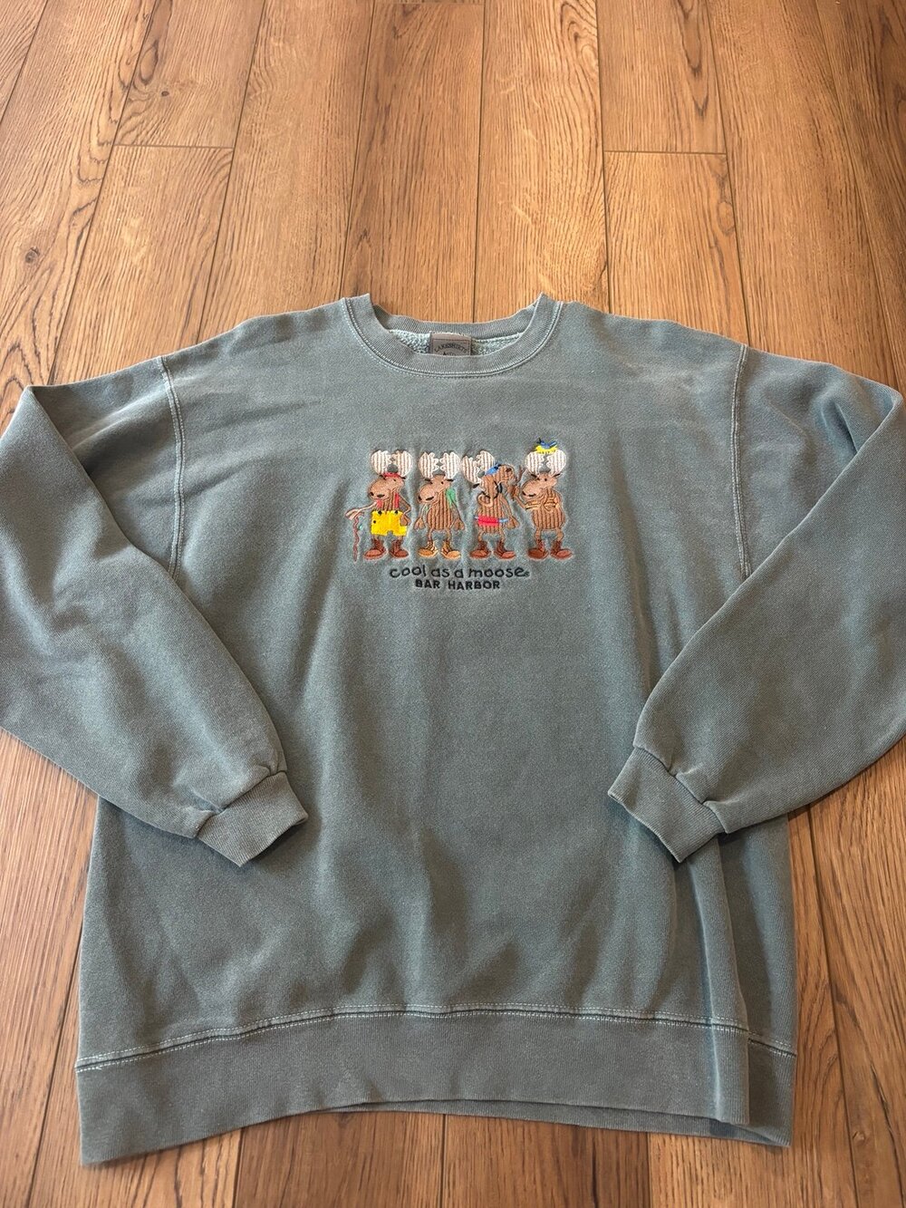 Vintage moose crewneck